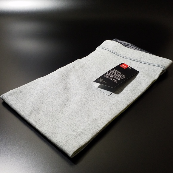 Under Armour Women's Graphic Capris Heather Gray - Picture 6 of 6